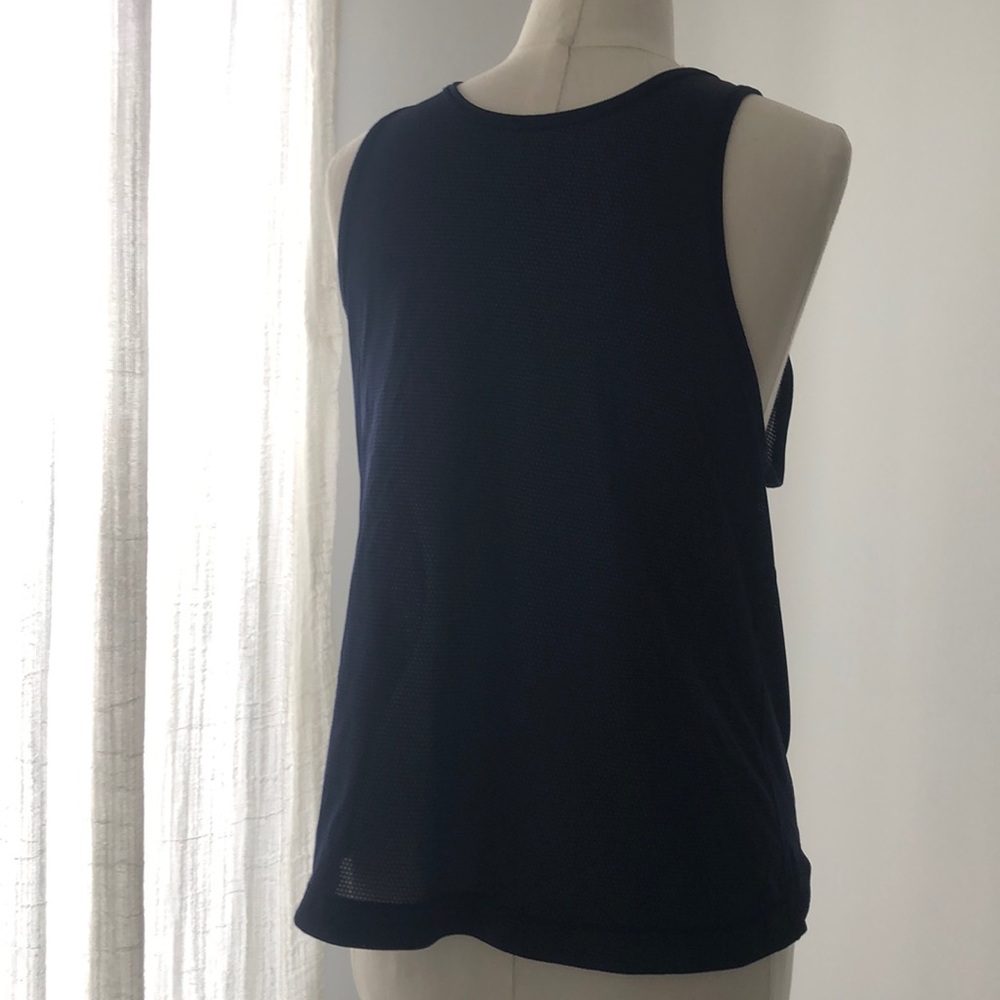 Lululemon Mesh Tank - Picture 5 of 7